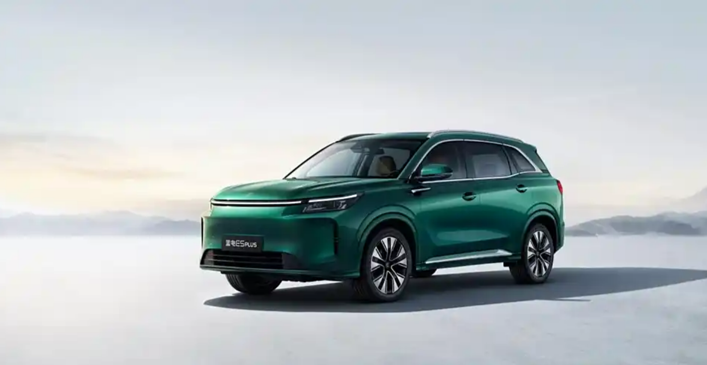 藍電E5 PLUS上新，一口價9.98萬元，10萬內唯一165km長續航插混SUV